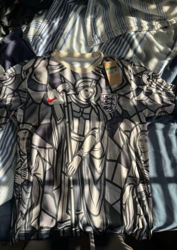 Customer photo review of England x Palace Special Edition Jersey