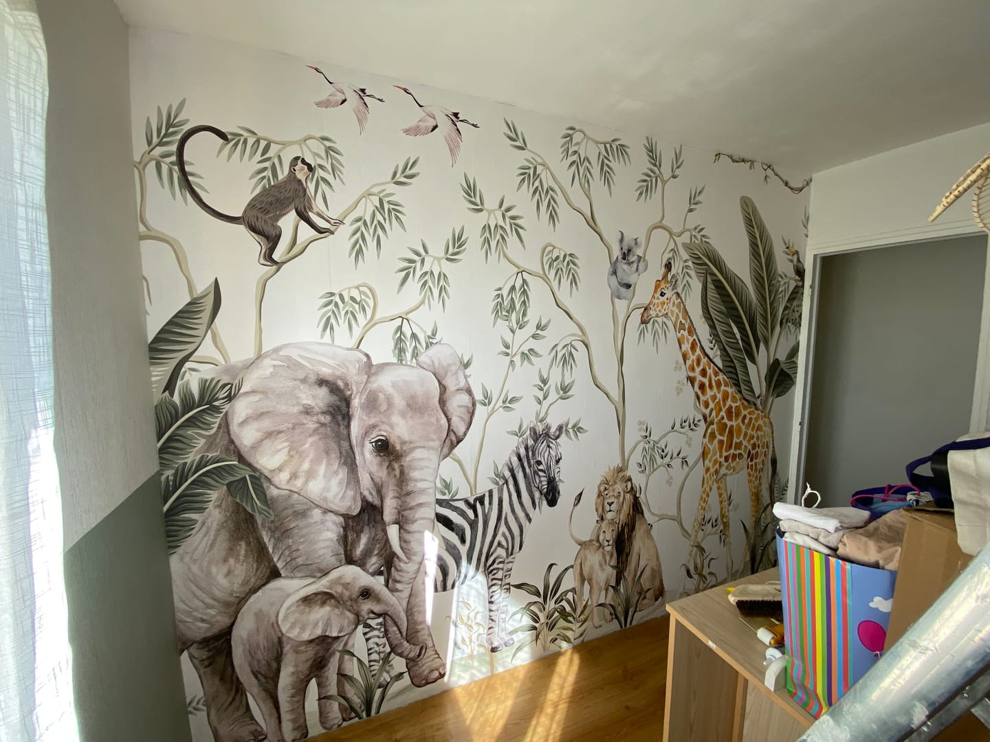 Customer photo review of Papier Peint Animaux  Safari Girafe et Eléphant