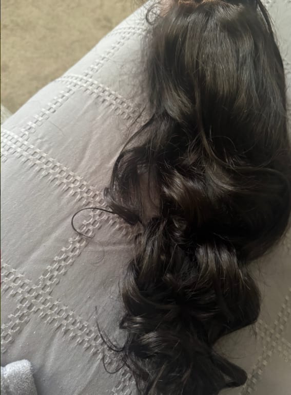 Customer photo review of Wavymy Wear Go Body Wave Glueless Wig Pre-Cut Lace Closure Wig Pre-Plucked Natural Hairline 180% Density Human Hair