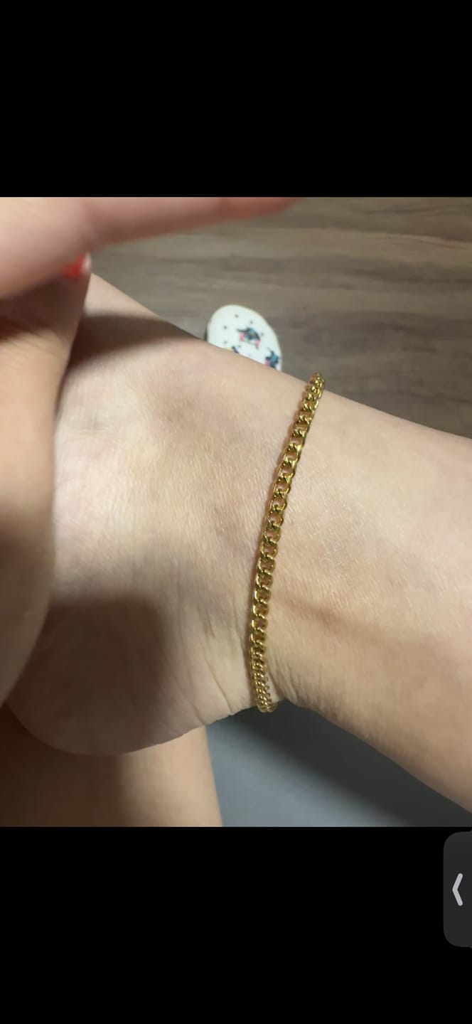 Customer photo review of Cuban Link Anklet - 3mm