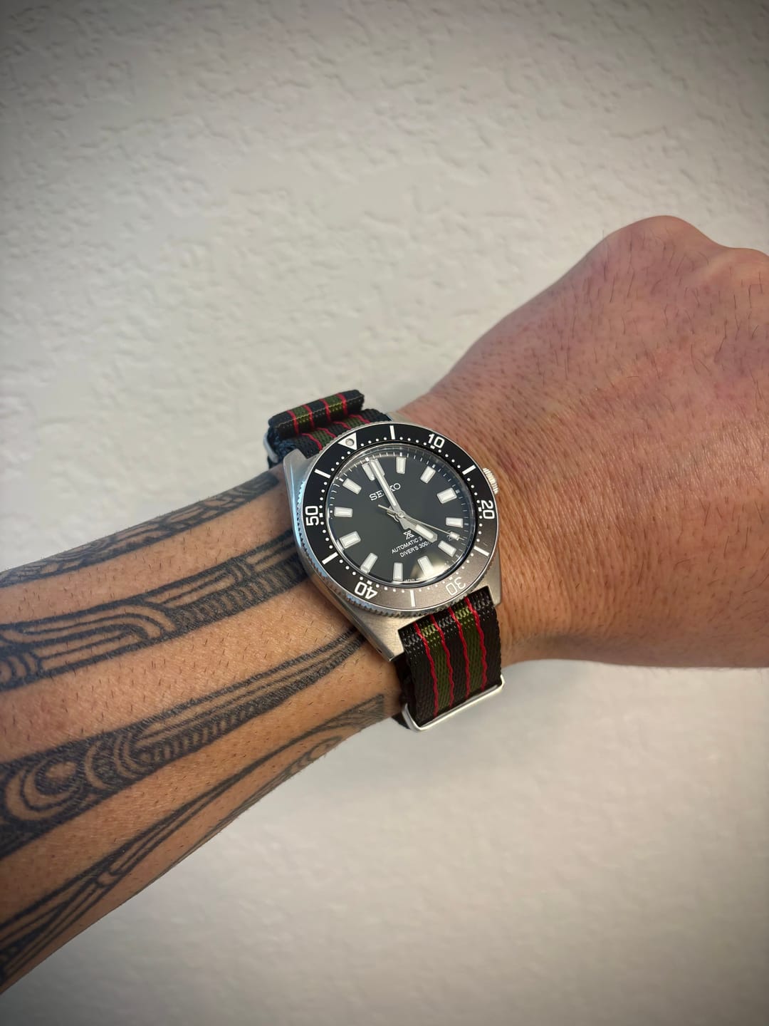 Customer photo review of AlphaShark - Vintage Bond