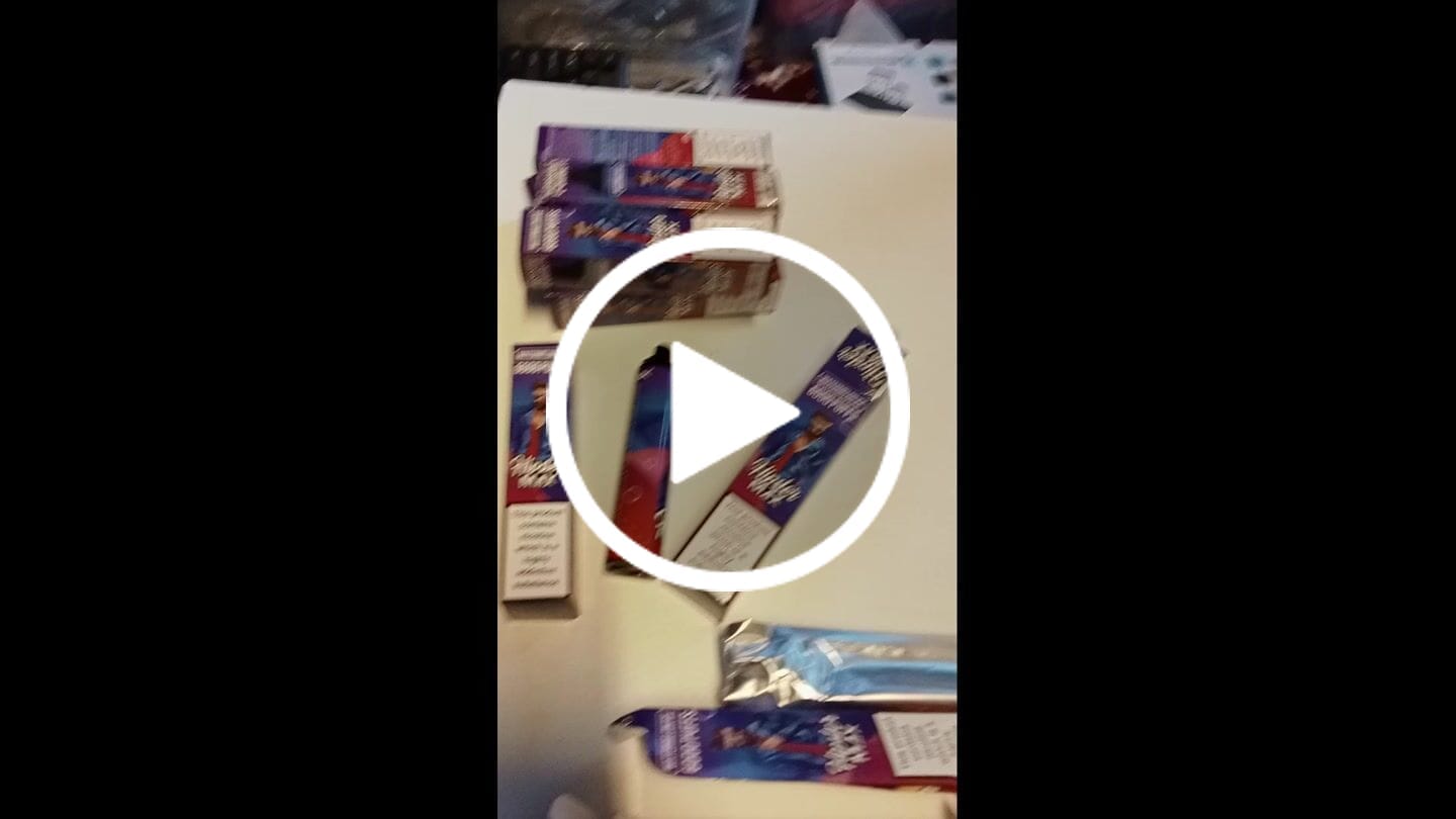 Customer video review of Hipster 6000 Puffs Box of 10