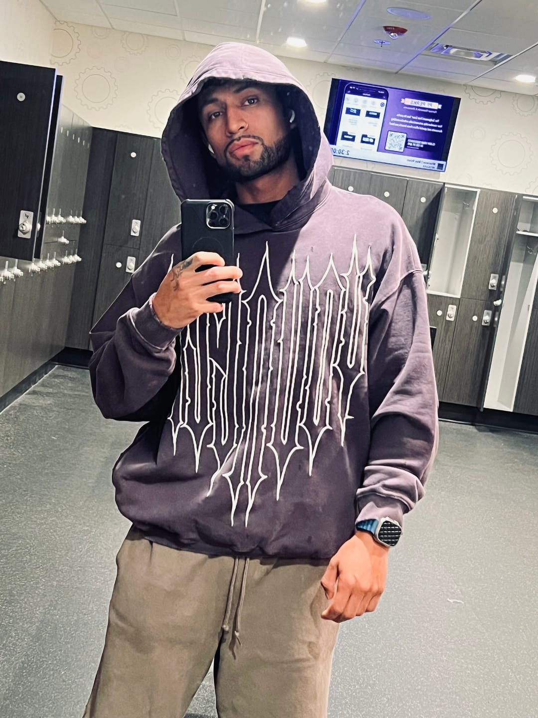Customer photo review of 5126 - Revenge Hoodies