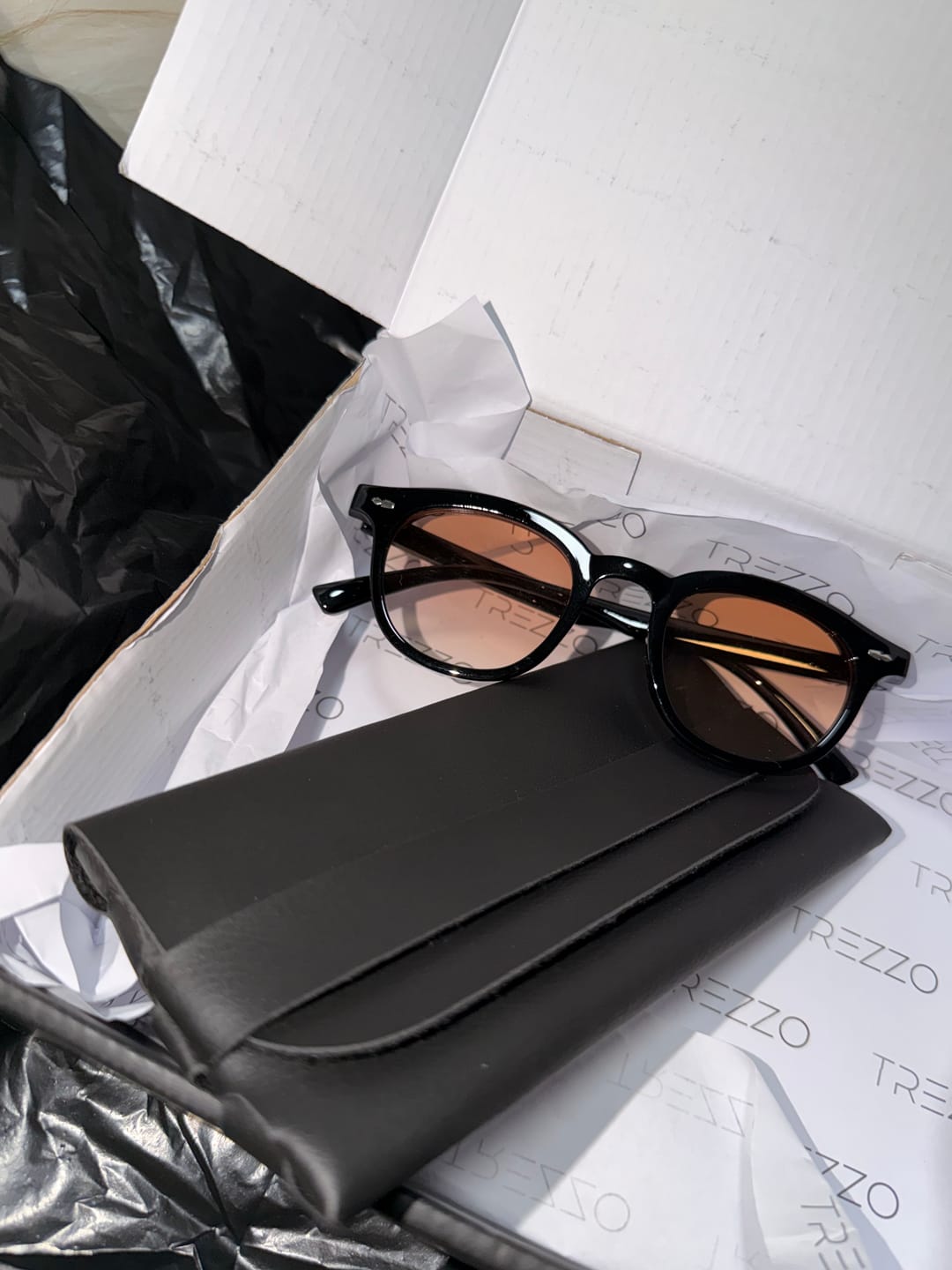 Customer photo review of Óculos de Sol Barcelona