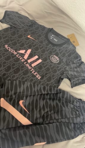 Customer photo review of PSG  X Dior Summer Set