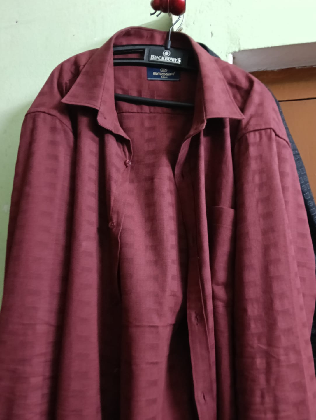 Customer photo review of Mexican Dobby - Deep Brick Red 100% Cotton Formal Shirts For Men | Ariser