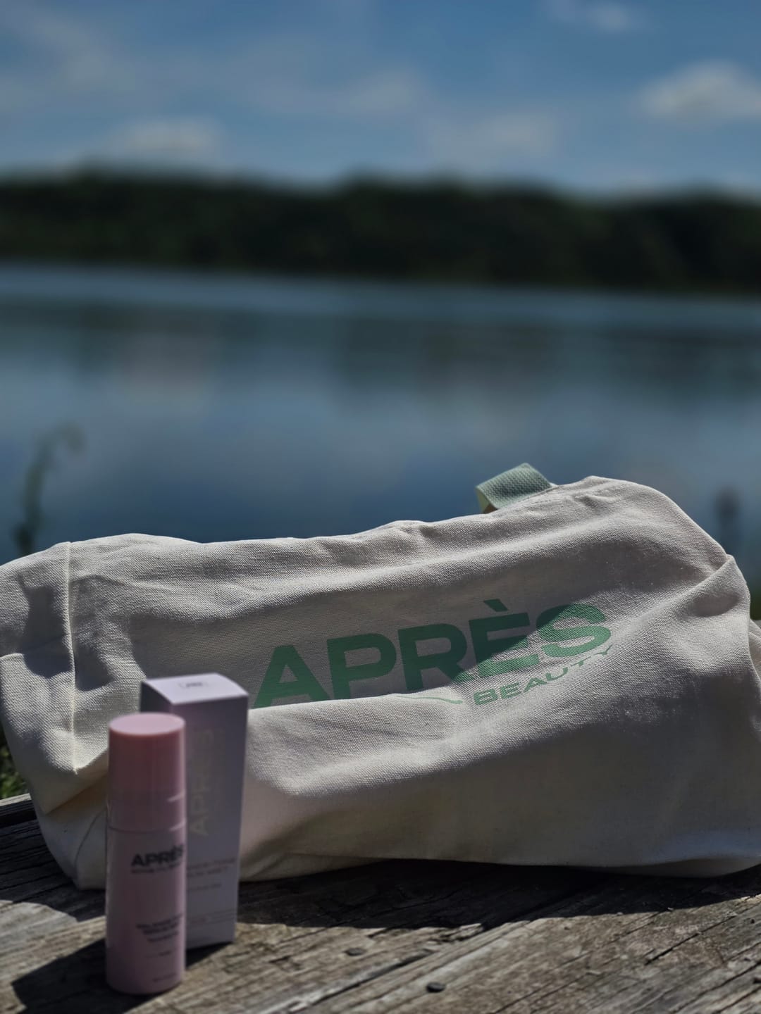 Customer photo review of Après Tote Bag