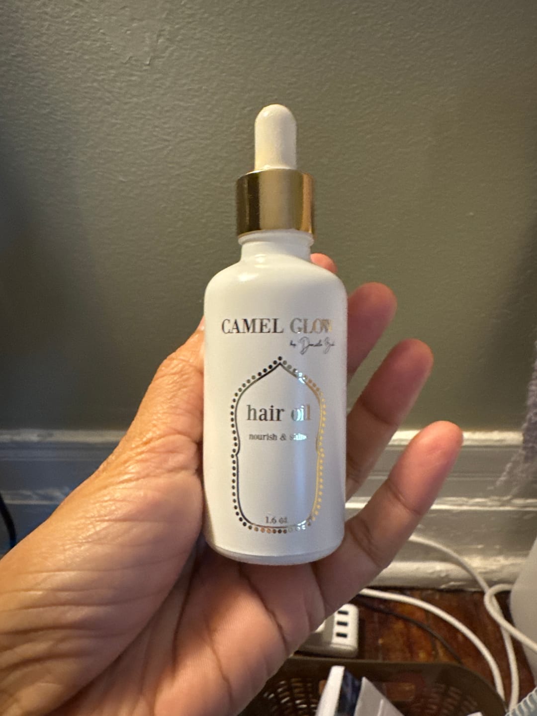 Customer photo review of Nourish & Shine Hair Oil