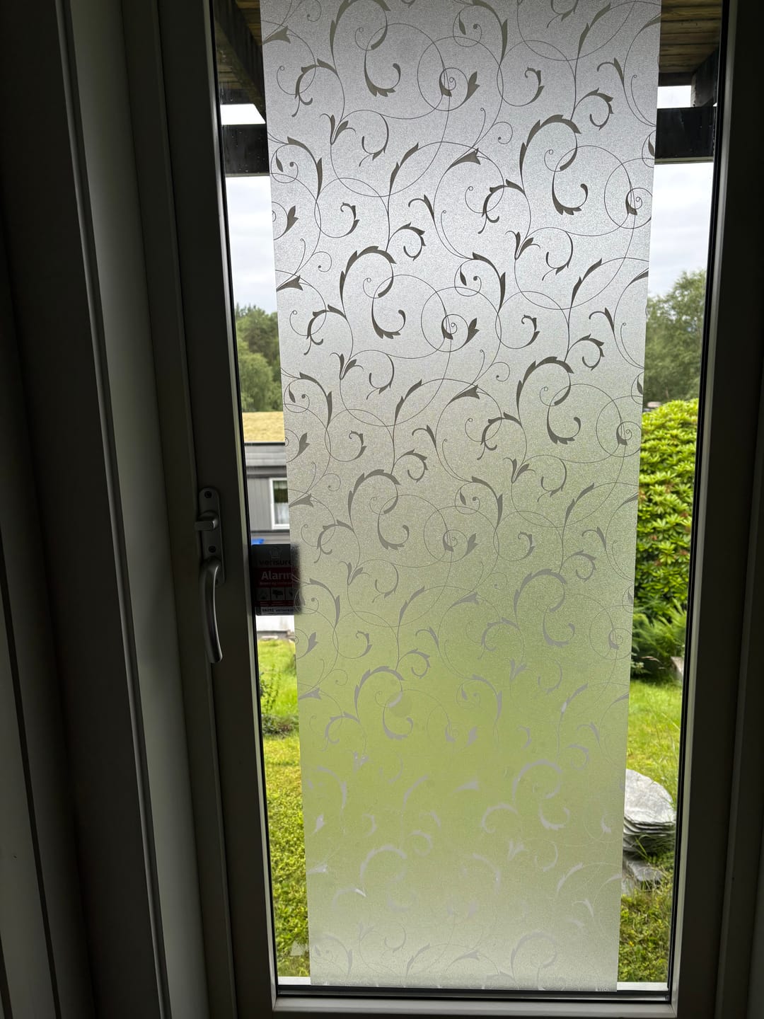 Customer photo review of Static Scroll Flower vindusfolie