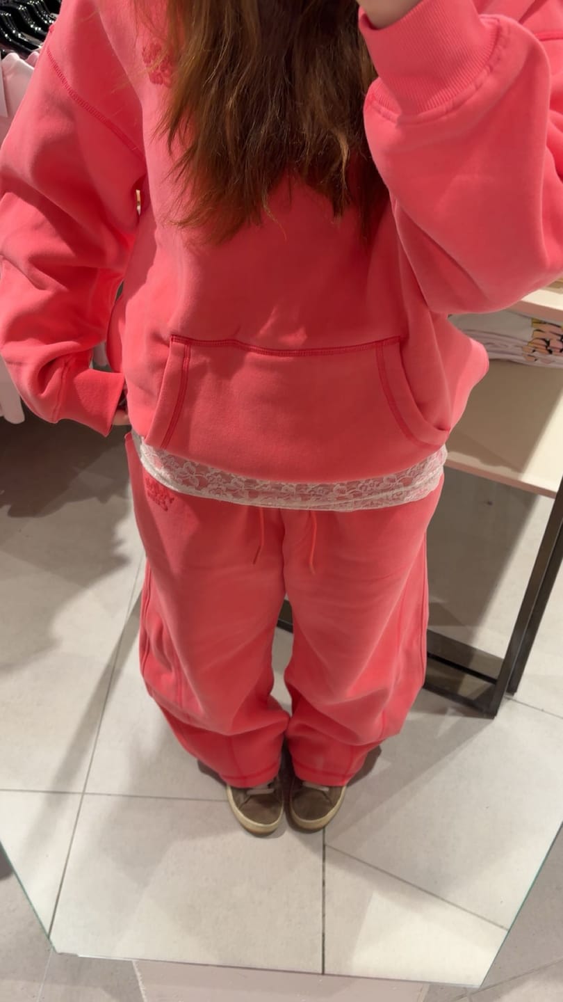 Customer photo review of Soufflé Baggy Hoodie Set