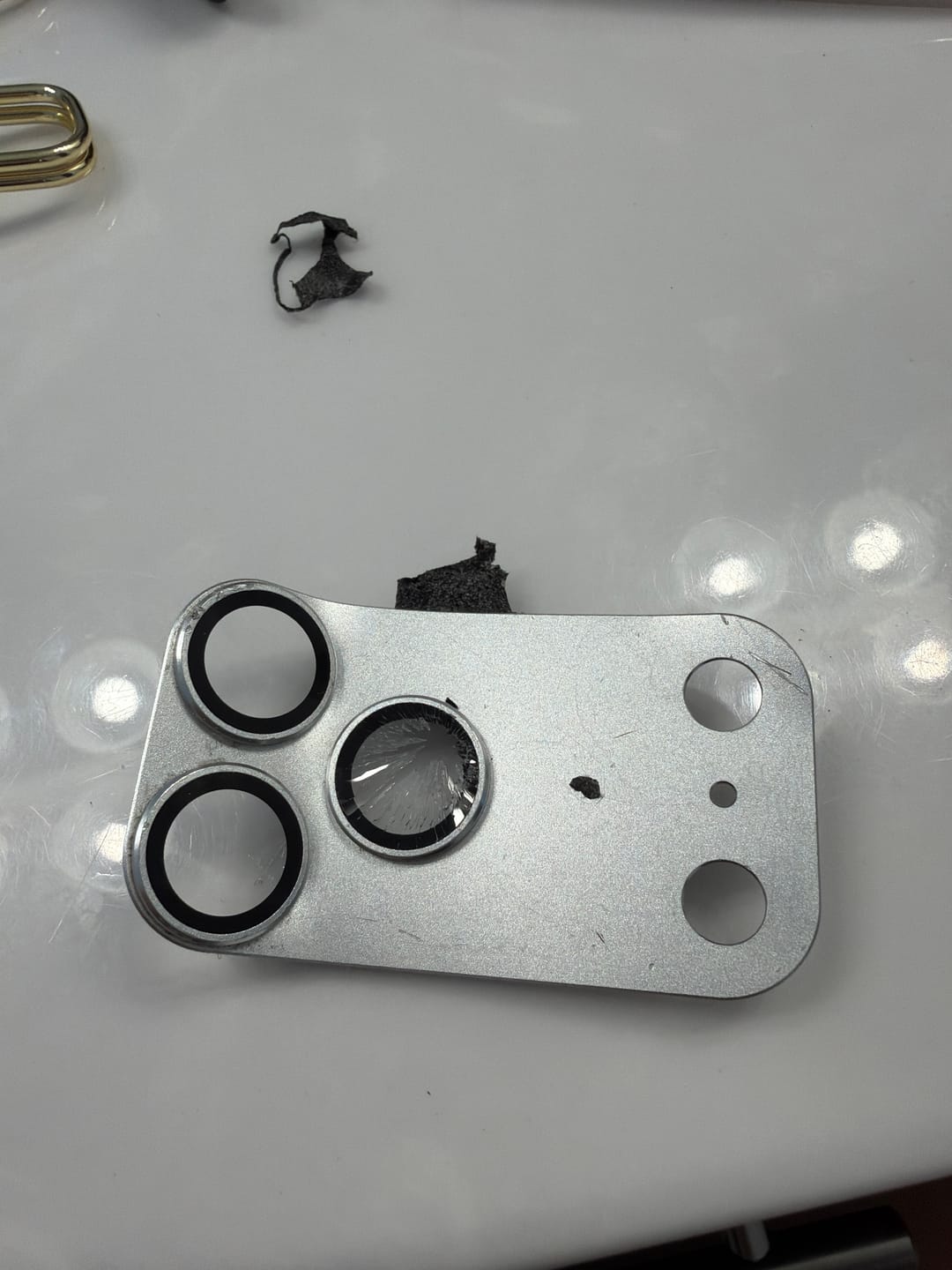 Customer photo review of iPhone 17 Pro Max Camera Protector - Strong Titanium (2-Pack) | ZeroDamage