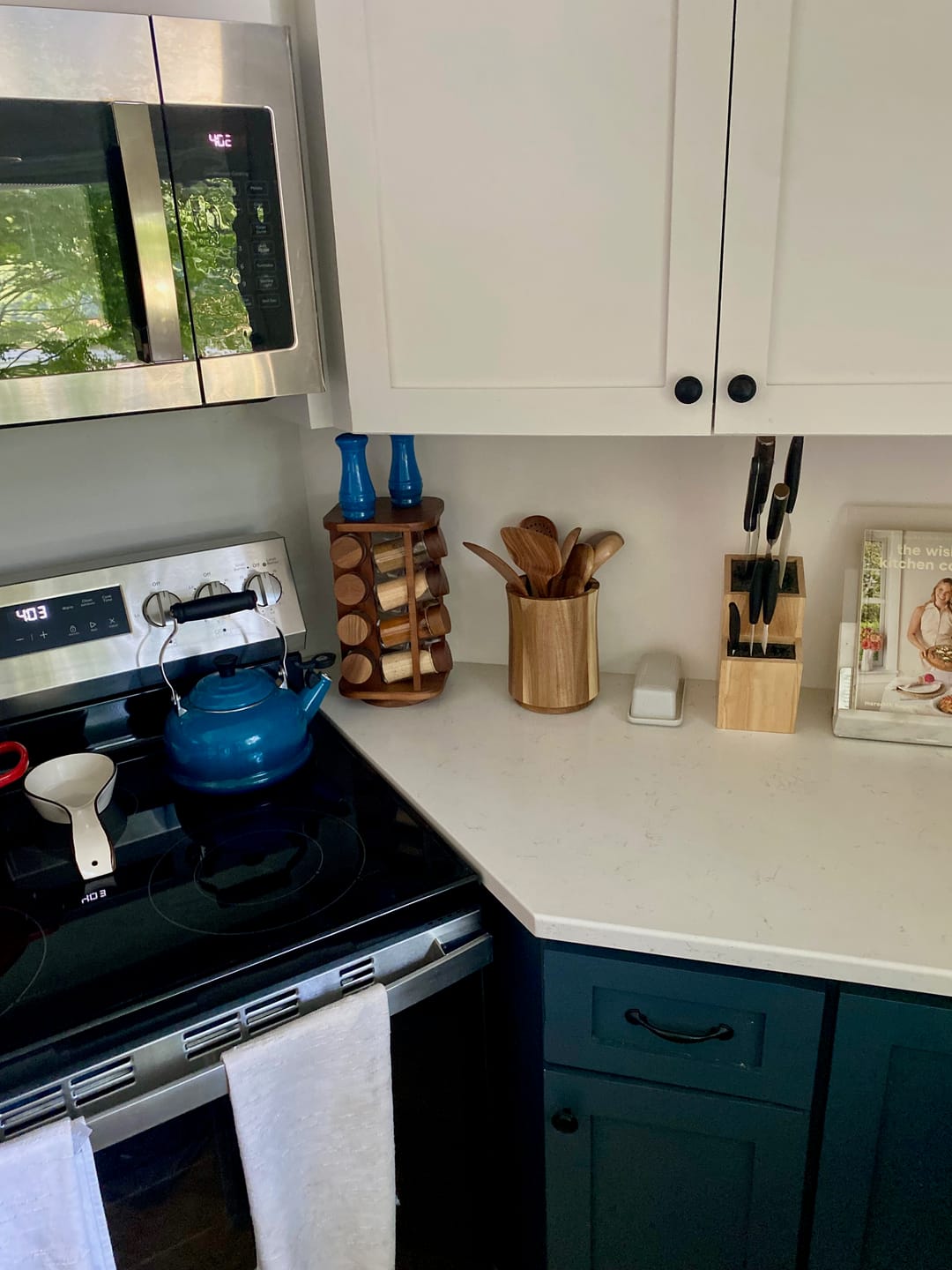 Customer photo review of 360° Wooden Utensil Caddy