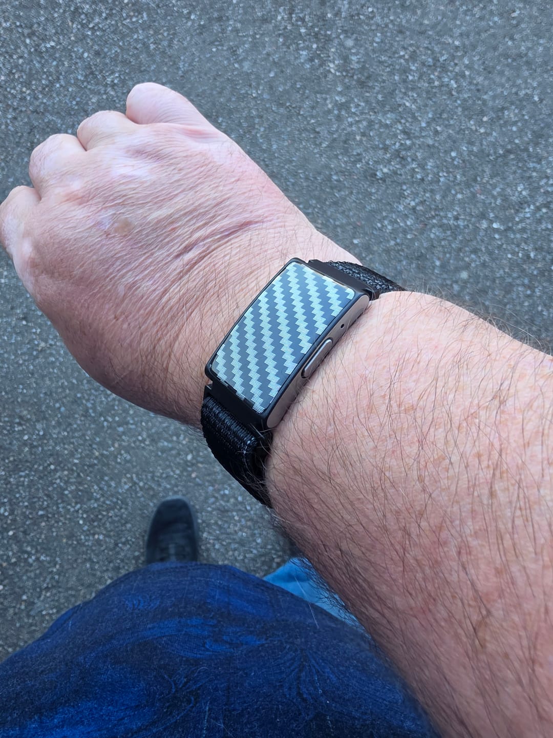 Customer photo review of Fitaos ECG blood glucose blood oxygen Uric acid cholesterol monitoring Screenless Smart Bracelet Long Battery Life
