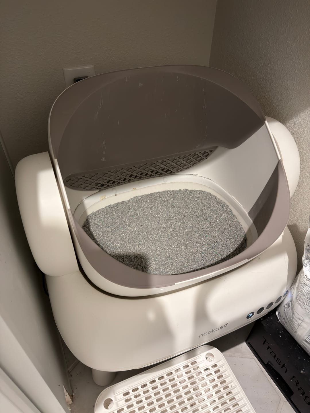 Customer photo review of Neakasa M1 Lite Plus Open-Top Self-Cleaning Cat Litter Box