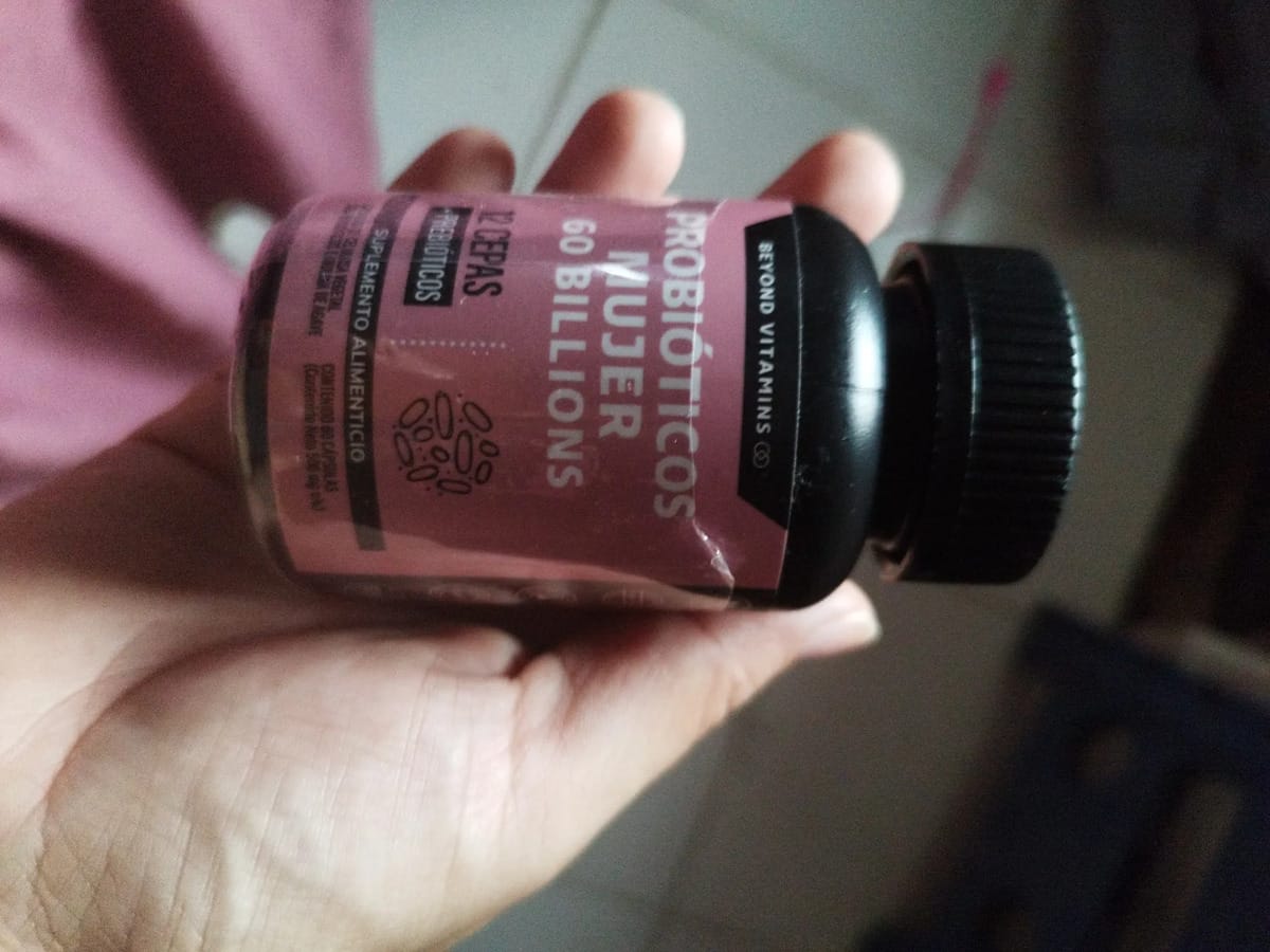 Customer photo review of Probioticos mujer 60 billions - 60 cápsulas