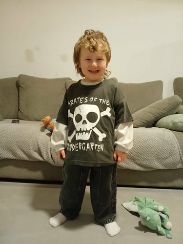 Customer photo review of Layered Essential tee- Marl Grey