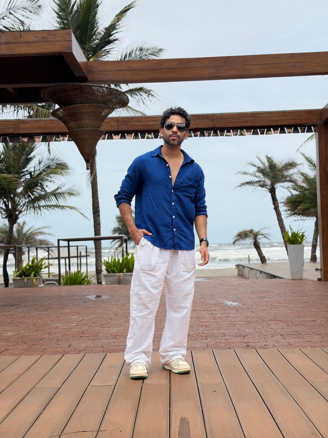 Customer photo review of Royal Linen Blend Shirt
