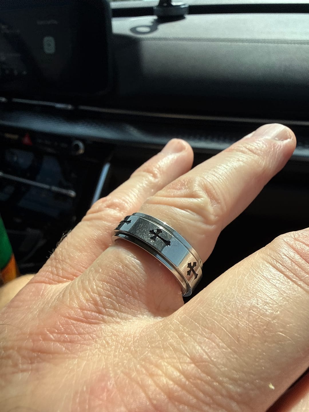 Customer photo review of Men's Signature Cross Ring