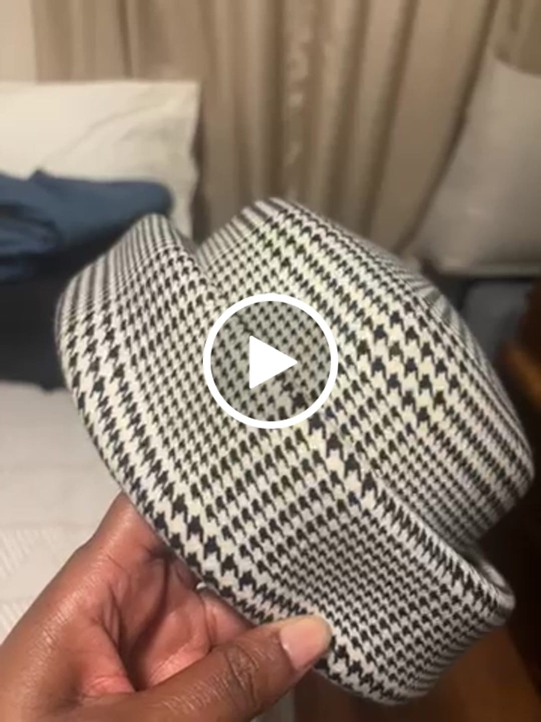 Customer video review of London Pillbox Hat - Glen Plaid
