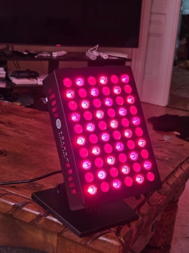 Customer photo review of Koanna® Luma300™ – Powerful, Compact Red Light Therapy Panel