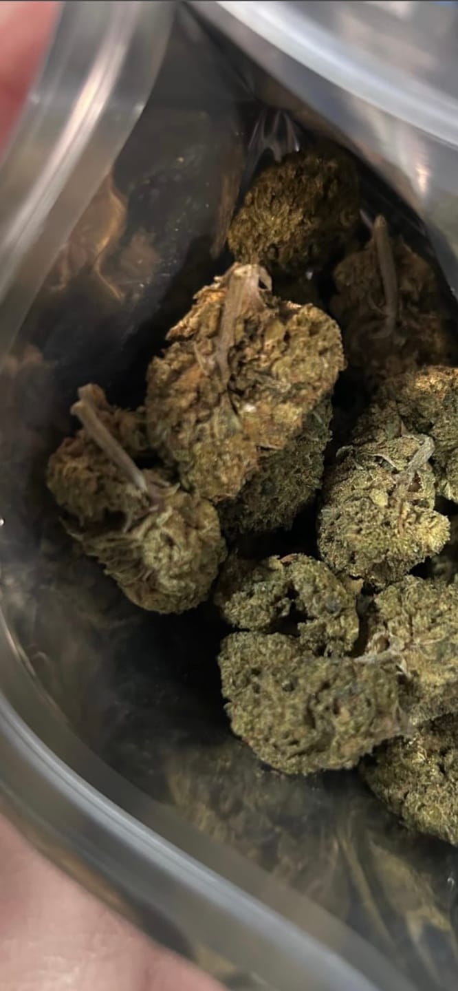 Customer photo review of Candy Gas Light Assist THCA
