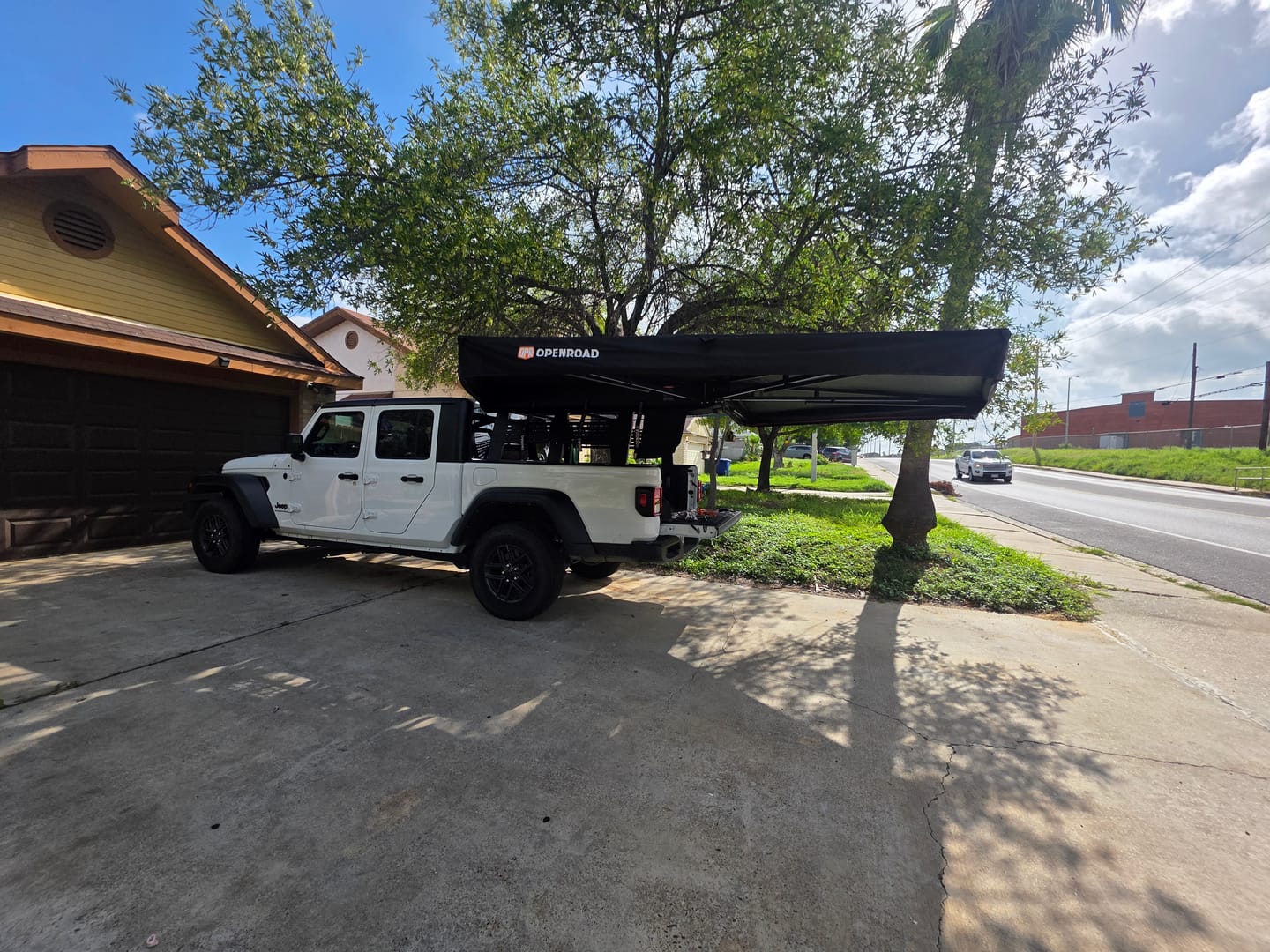 Customer photo review of OPENROAD  270 Free Standing Awning for Camping-Adventure Series