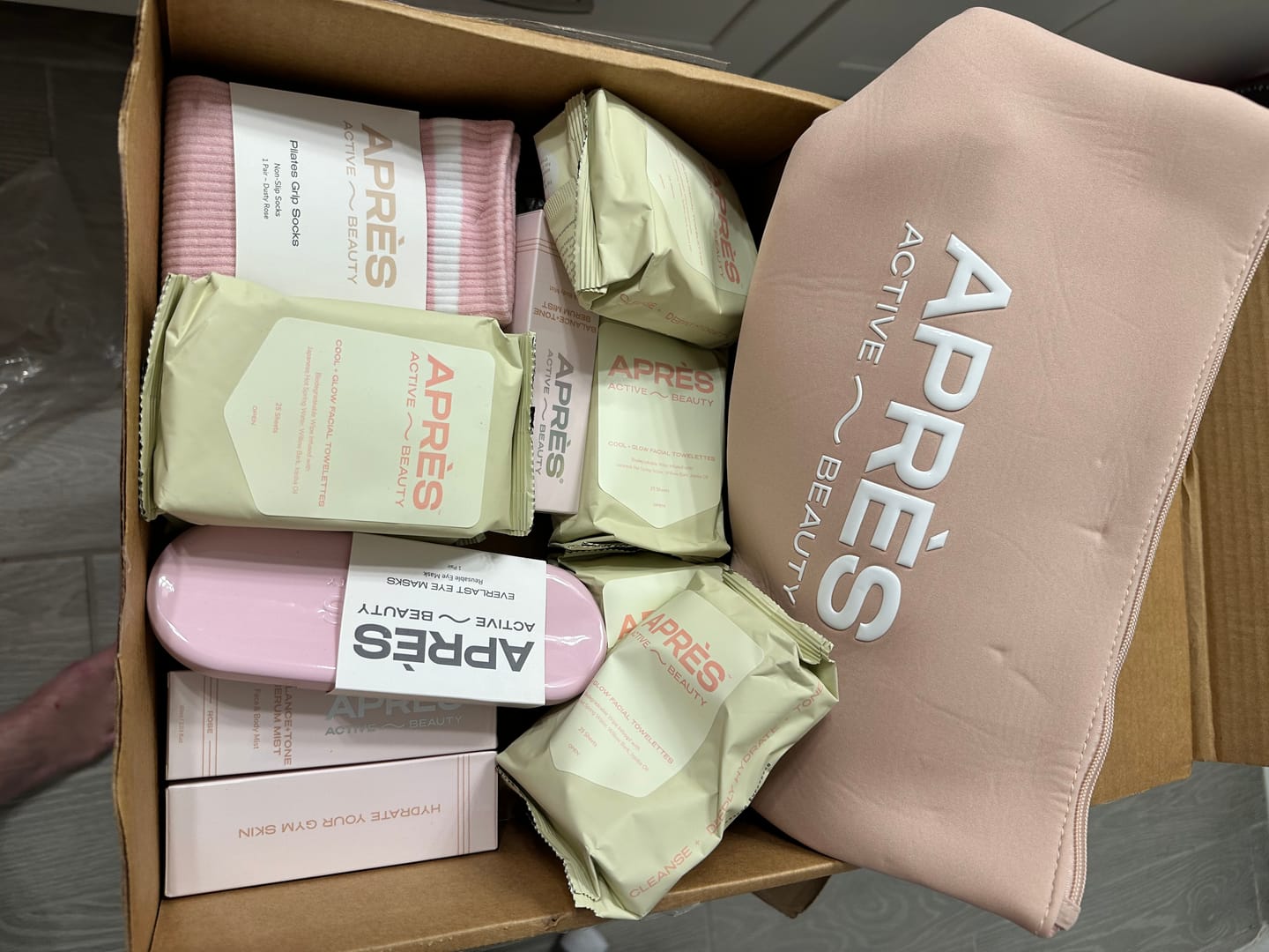 Customer photo review of Après Wet Bag