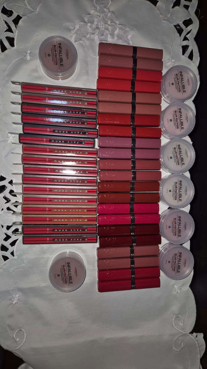 Customer photo review of Surtido de Cosméticos Infallible de Loreal - Venta al por Mayor 46 Unidades (K65224)