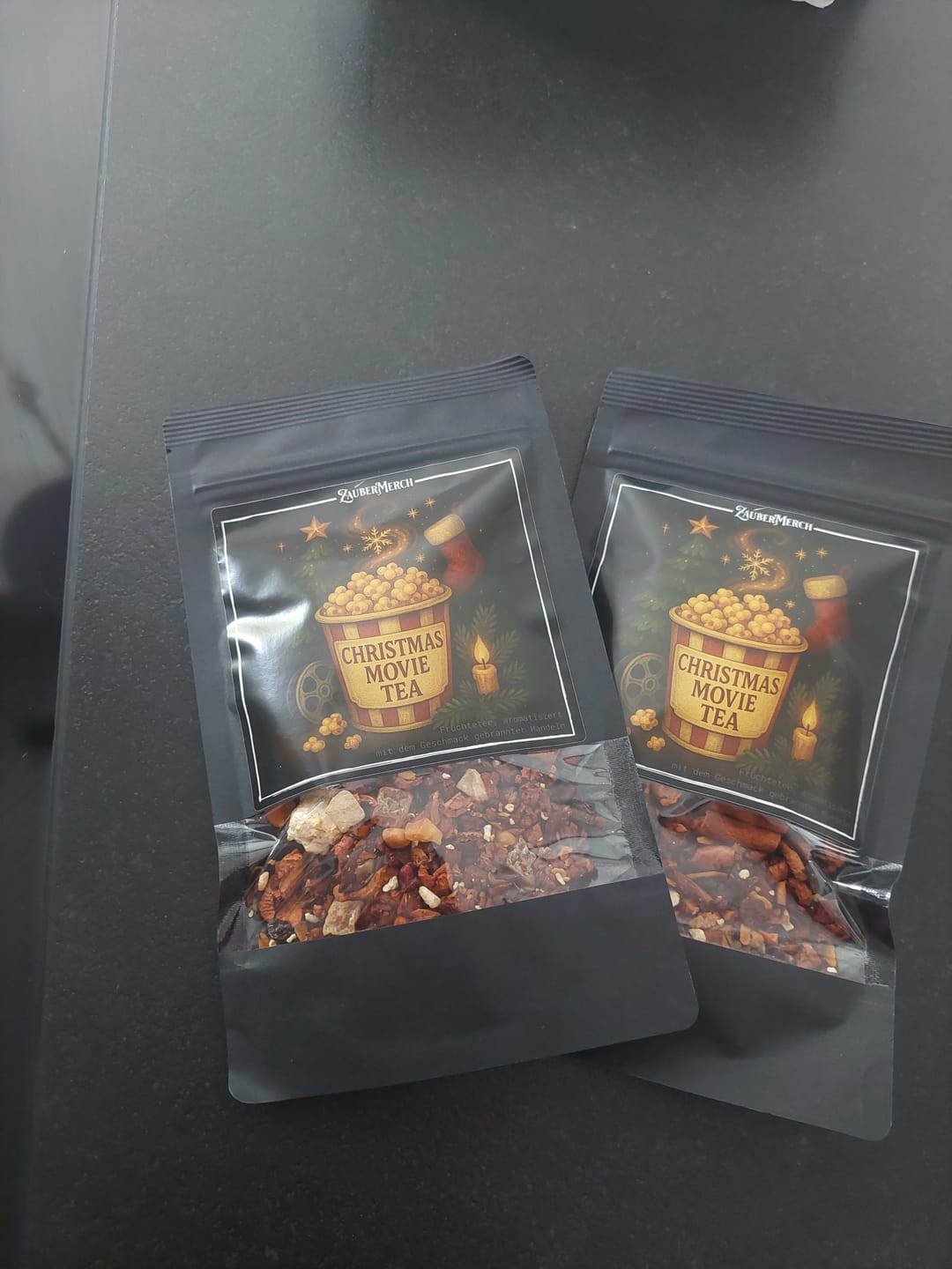 Customer photo review of Christmas Movie Tea – Früchtetee mit gebrannten Mandeln & Popcorn | Limitierter Winter Tee