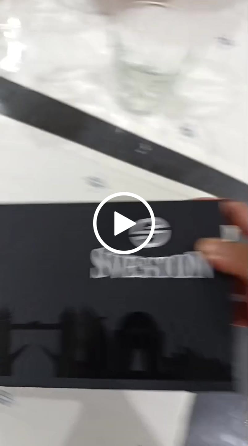 Customer video review of Washington