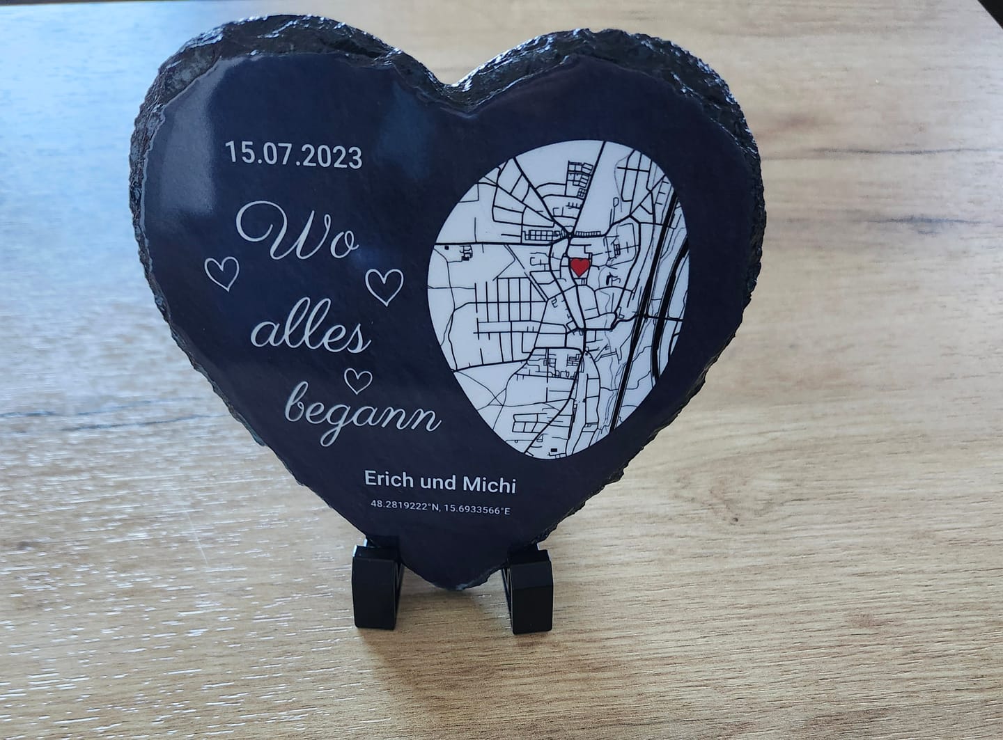 Customer photo review of Wo alles begann - Personalisiertes Schieferherz (15x15)