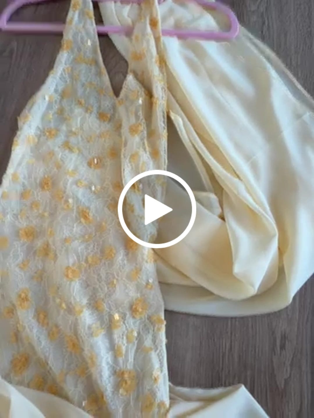 Customer video review of Anais Mini Dress - Yellow