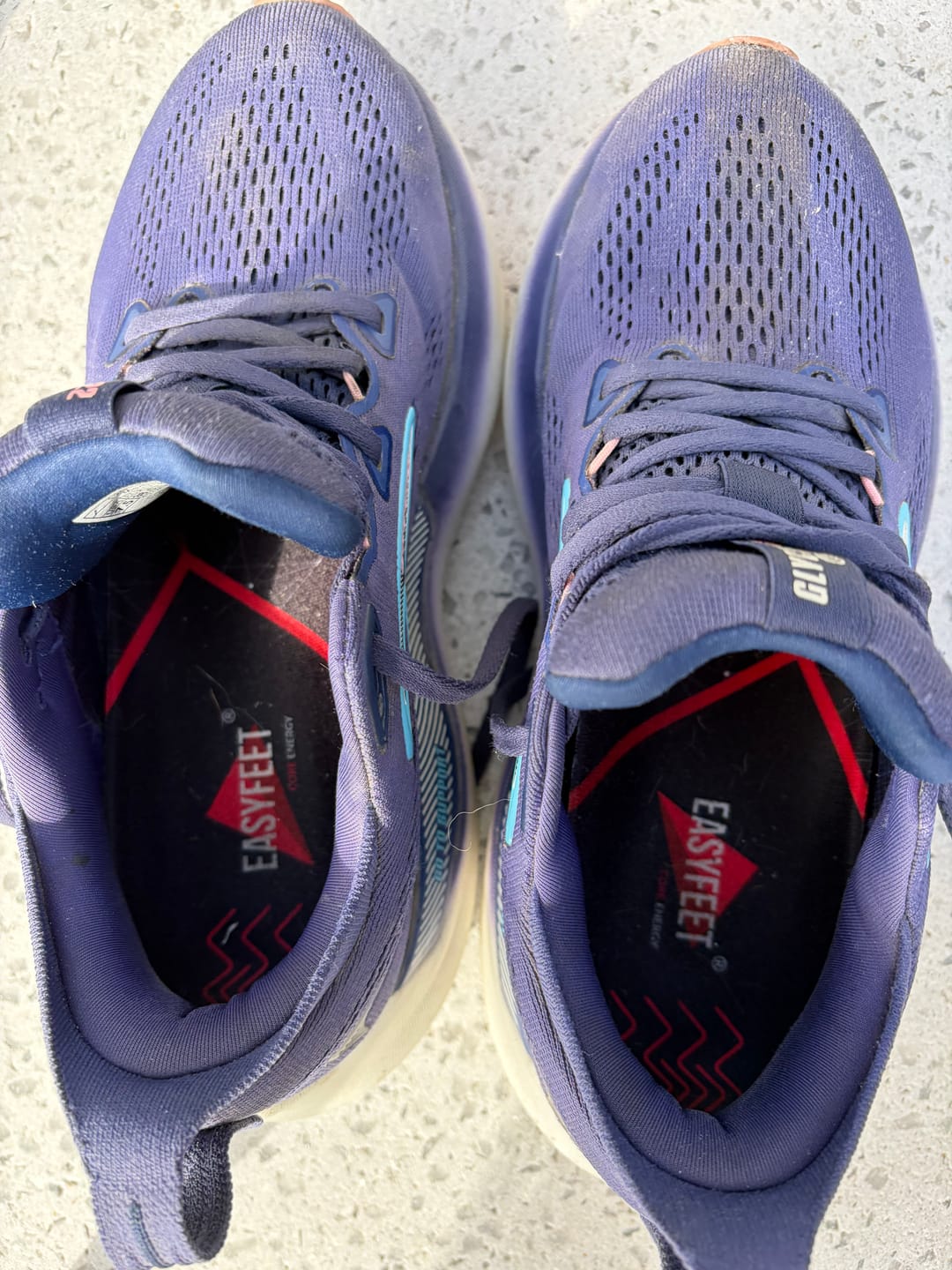 Customer photo review of Core Energy / Flat feet