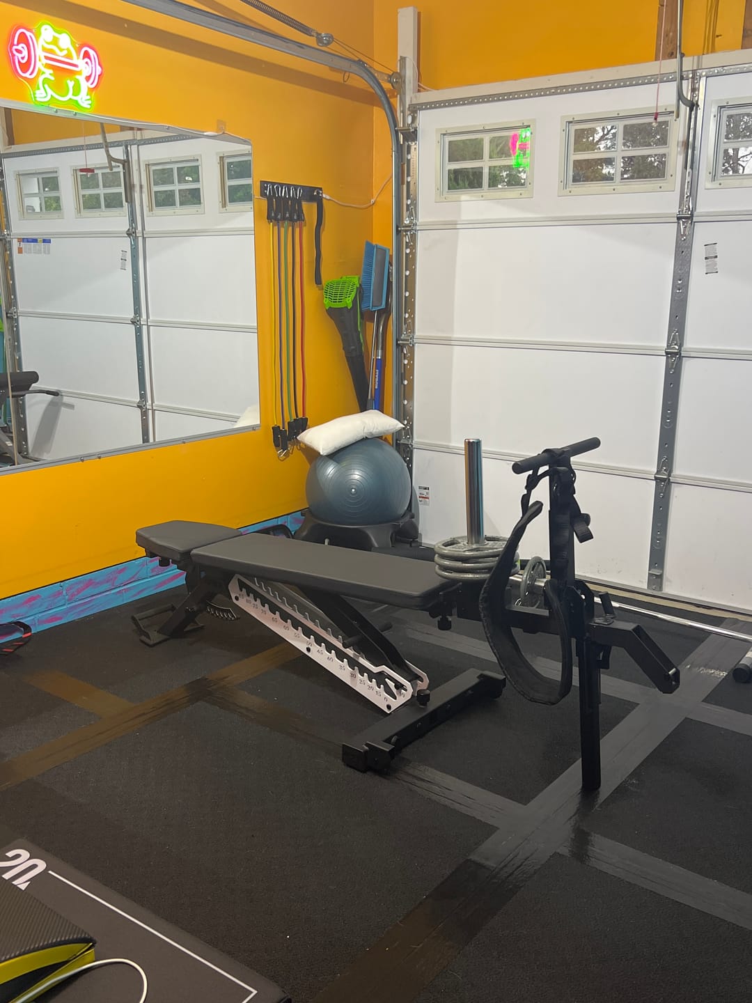 Customer photo review of APEX BARRETT BELT SQUAT