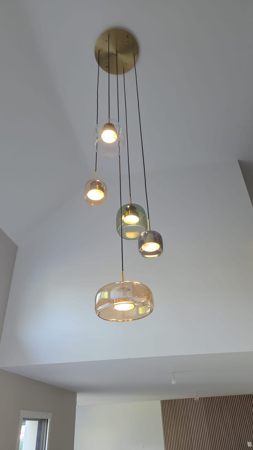 Customer photo review of Suspension moderne en verre teinté NOVA | 1 Suspension