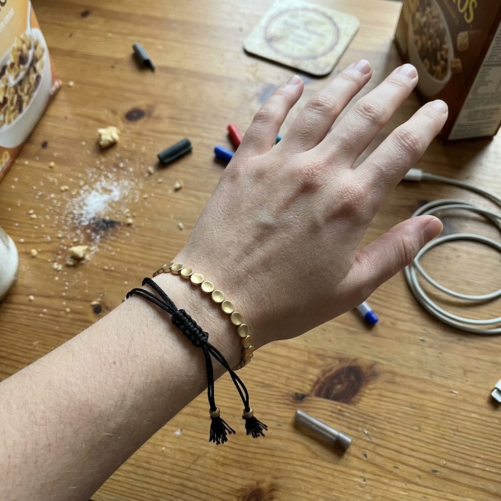 Customer photo review of Bracelet tibétain cuivre et cordon noir, Ancrage et Sérénité