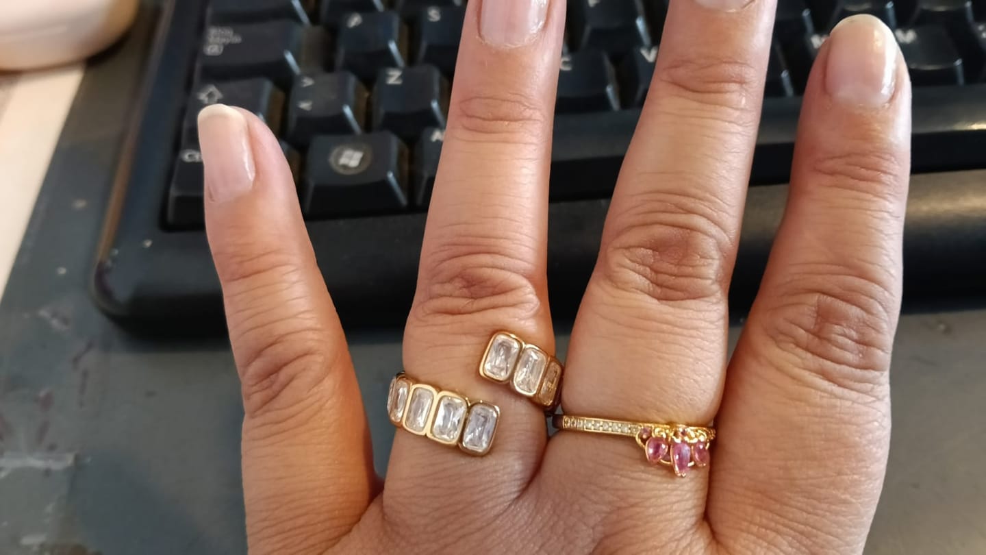 Customer photo review of Anillo Paloma