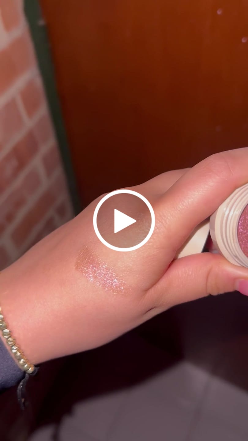 Customer video review of SOMBRA CREMOSA INDIVIDUAL