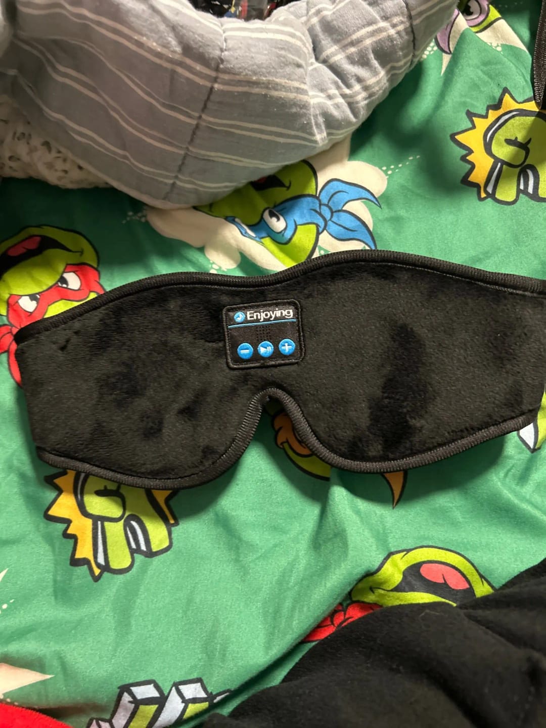 Customer photo review of Clineto Enjoying – Antifaz Bluetooth 3 en 1 para Dormir