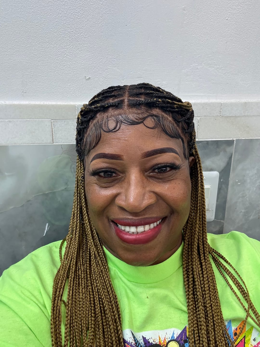 Customer photo review of Beyoncé Honey Blonde Knotless Braid Wig "Premium Swiss Full Lace"