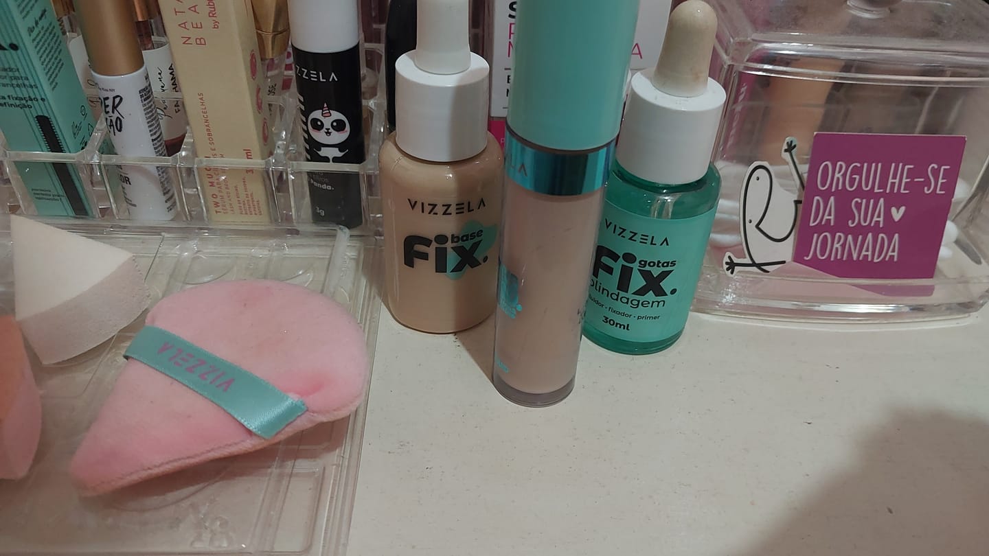 Customer photo review of Base Líquida FIX - Vizzela