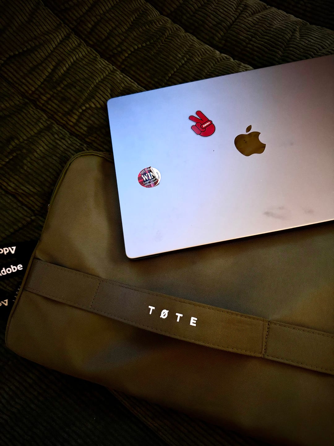 Customer photo review of Khaki Green Laptop Sleeve 16"