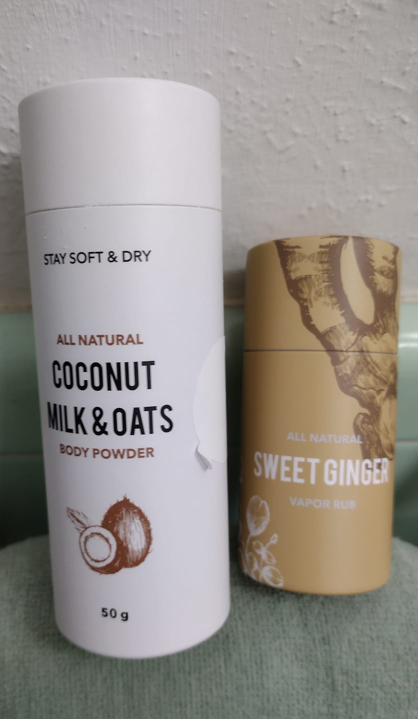 Customer photo review of Talc-Free Coconut Milk & Oats Body Powder