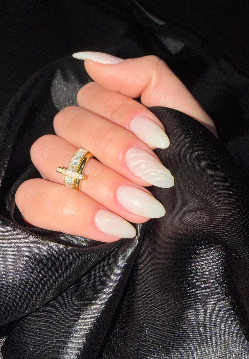 Customer photo review of Square Pave Infinity Flow Ring 14K Vergoldet