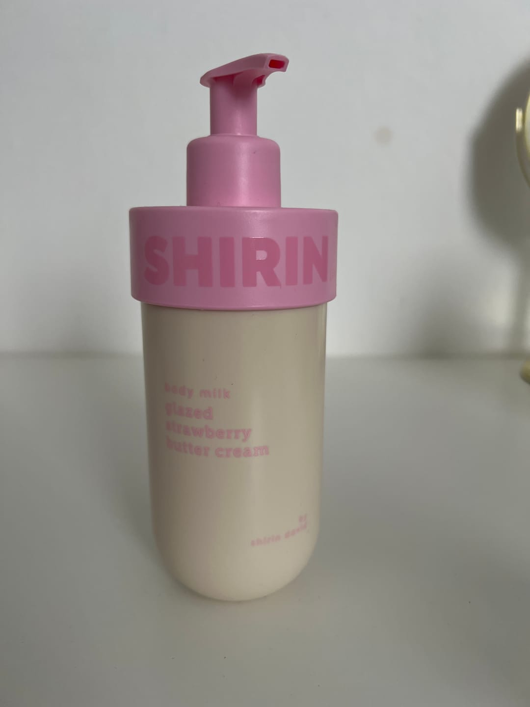 Customer photo review of Body Milk Glazed Strawberry Butter Cream