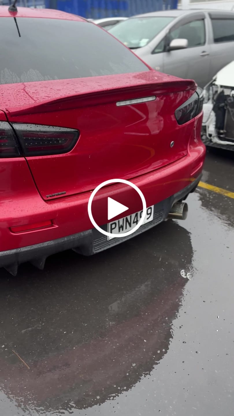 Customer video review of Mitsubishi Lancer EVO 10 Duck Tail Spoiler - ABS Plastic