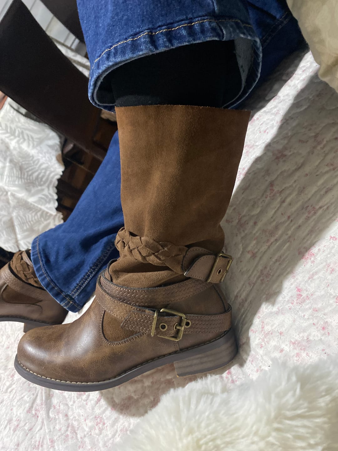 Customer photo review of Bota Mujer / Filfil Cafe