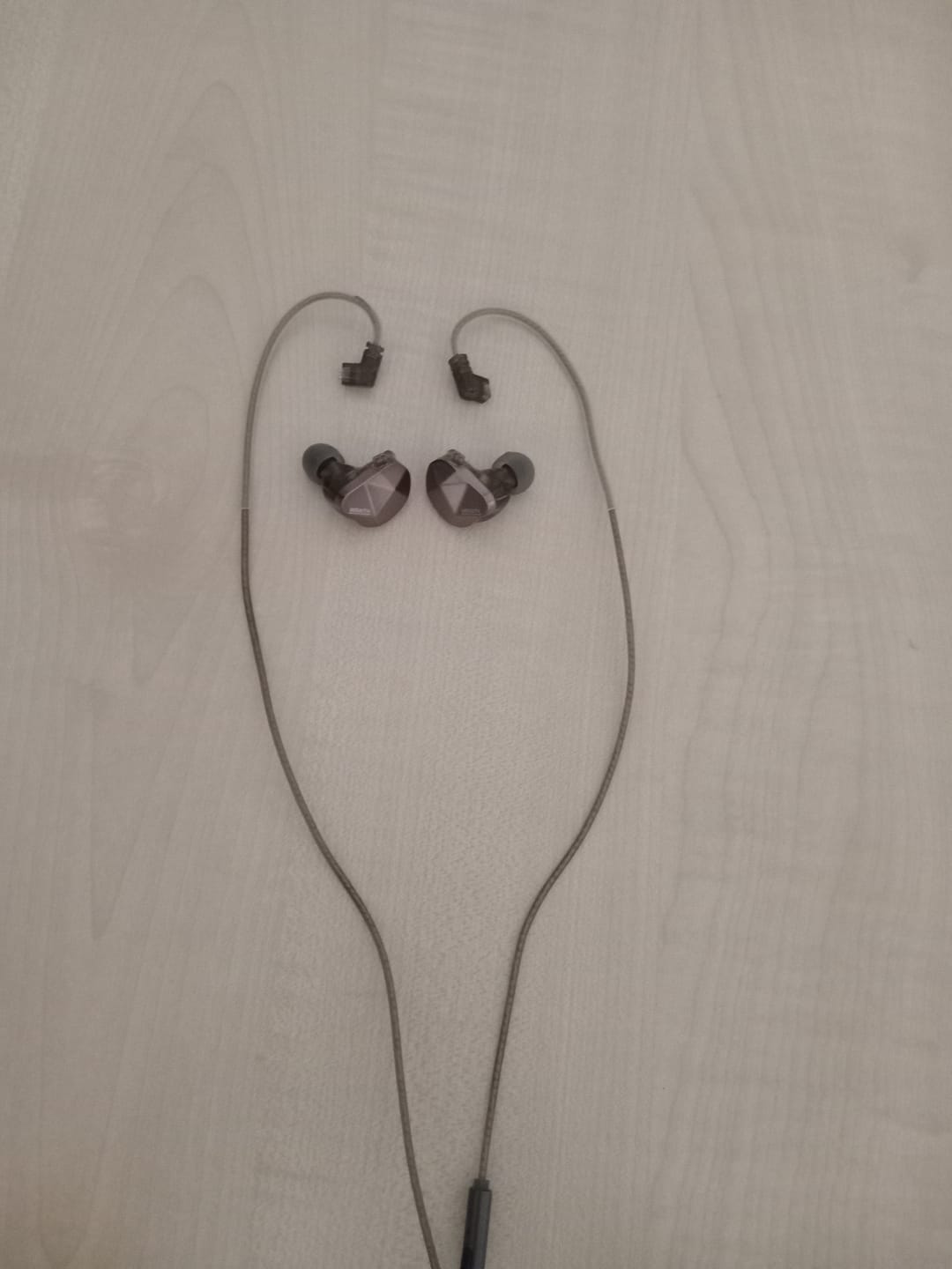 Customer photo review of Wraith Sense IEM Kulaklık