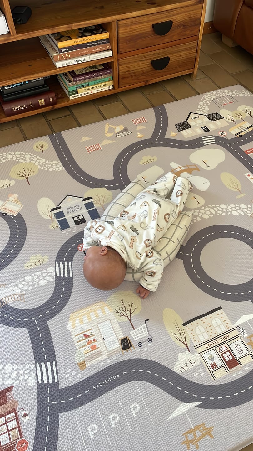 Customer photo review of Town Track/ ABC Storybook (Grey)
