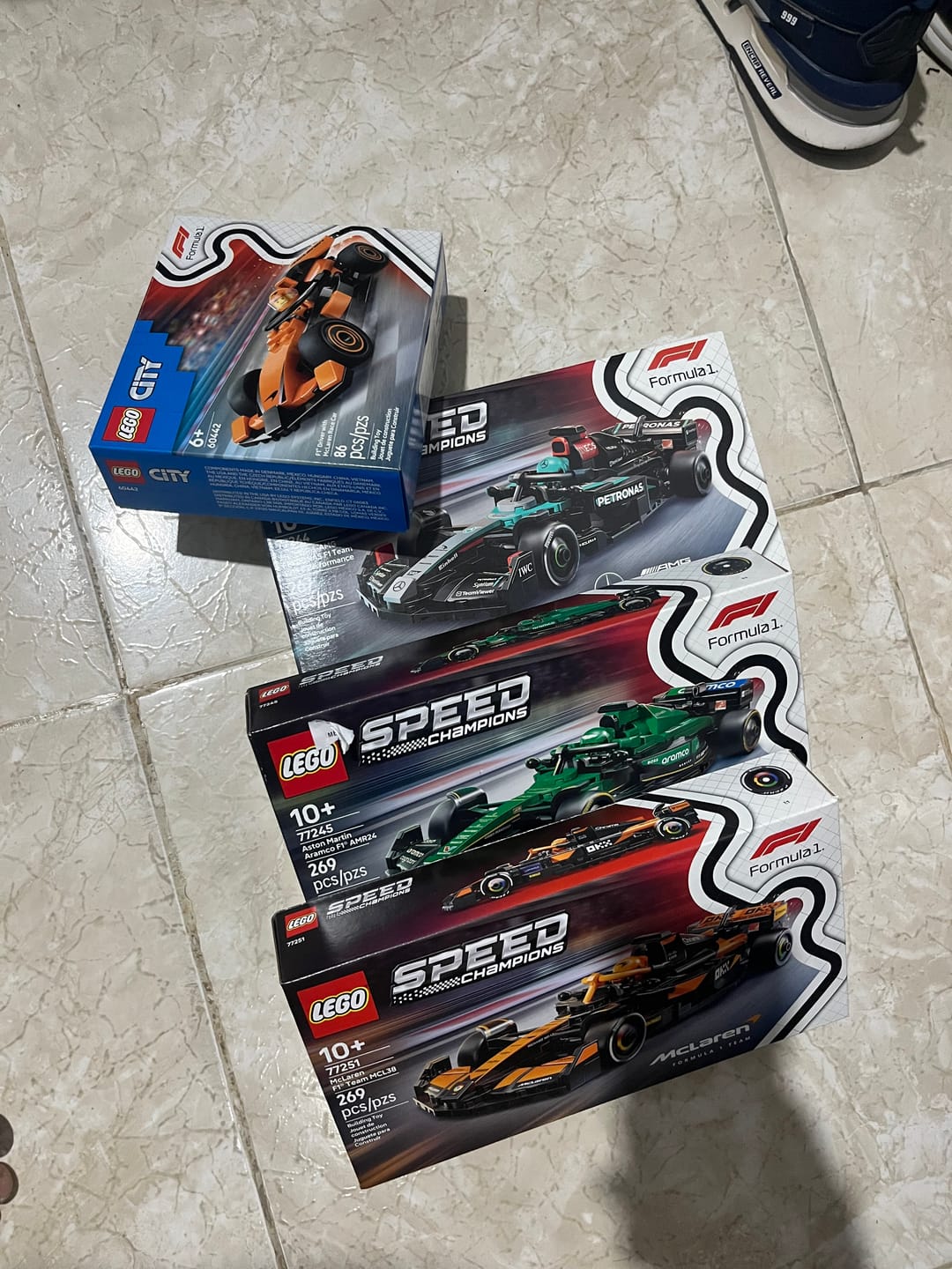 Customer photo review of COCHE DE CARRERAS MCLAREN F1® TEAM MCL38